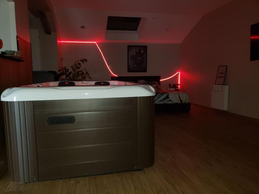 Bulles Etoilees Avec Jacuzzi Prive * Montrevel-en-Bresse